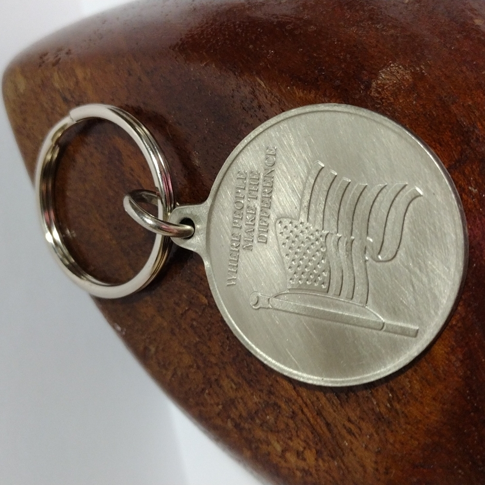 NAVY Keychain - Picture 2 of 3